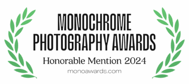 Osmel Fabre Phtographer - Specializzato in ritratti artistici, book per attori e ritratti business, unisco tecnica e creatività per valorizzare ogni personalità. Servizi su misura, atmosfera confortevole e post-produzione professionale per immagini distintive e di impatto.