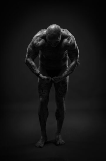 BODY - by Osmel Fabre Phtographer - Specializzato in ritratti artistici, book per attori e ritratti business, unisco tecnica e creatività per valorizzare ogni personalità. Servizi su misura, atmosfera confortevole e post-produzione professionale per immagini distintive e di impatto.