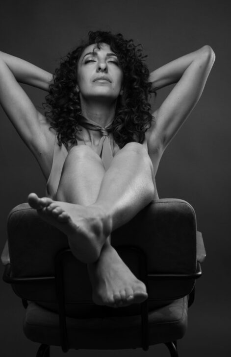 Osmel Fabre Phtographer - Specializzato in ritratti artistici, book per attori e ritratti business, unisco tecnica e creatività per valorizzare ogni personalità. Servizi su misura, atmosfera confortevole e post-produzione professionale per immagini distintive e di impatto.